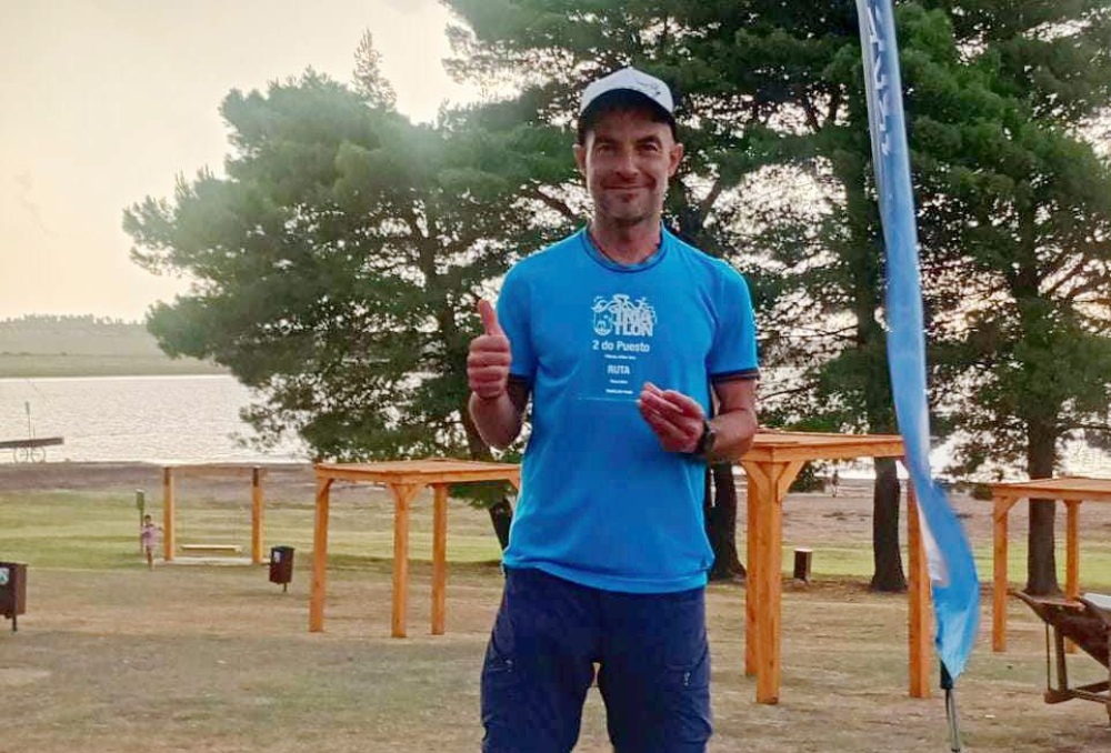 El atleta serrano Pablo Mayer compitió en una nueva edición del “Triatlón Puan”