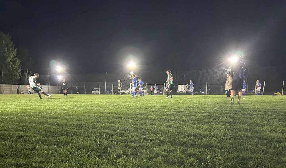 Otro triunfo de Atlético Ventana en el torneo senior de futbol 8 que se disputa en Coronel Suarez