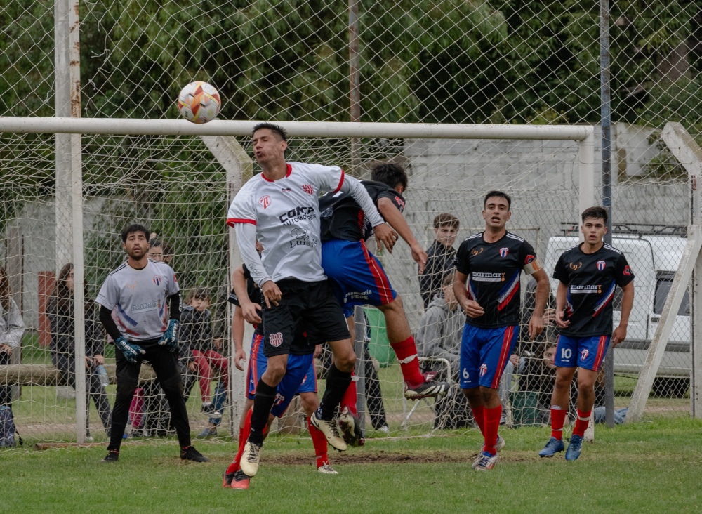 Liga de Dorrego: Atl. Ventana debuto con empate ante el campeón y Porteño logro un gran triunfo en Monte Hermoso (99 fotos)