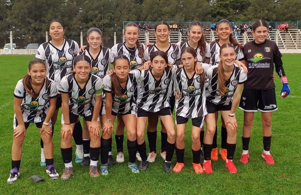 Liga Regional de Fútbol: Blanco y Negro no afloja su marcha en Sub 15 femenino