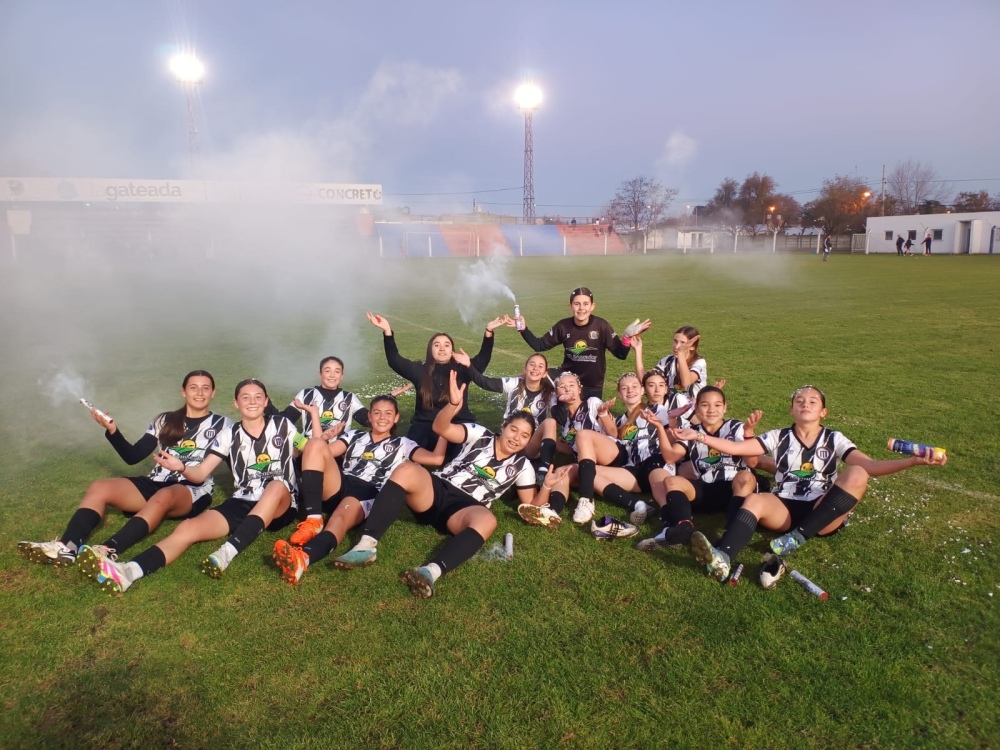 Liga Regional de Fútbol: Blanco y Negro se adueñó del torneo Apertura de Sub 15 femenino