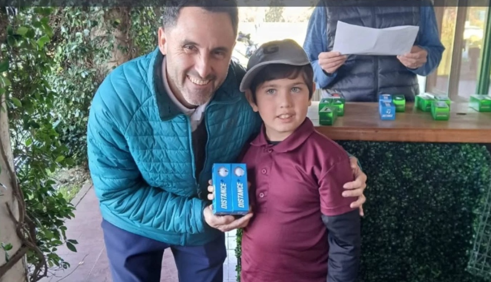 Golf: Tobias Garcia lidera el Torneo B6 en Palihue