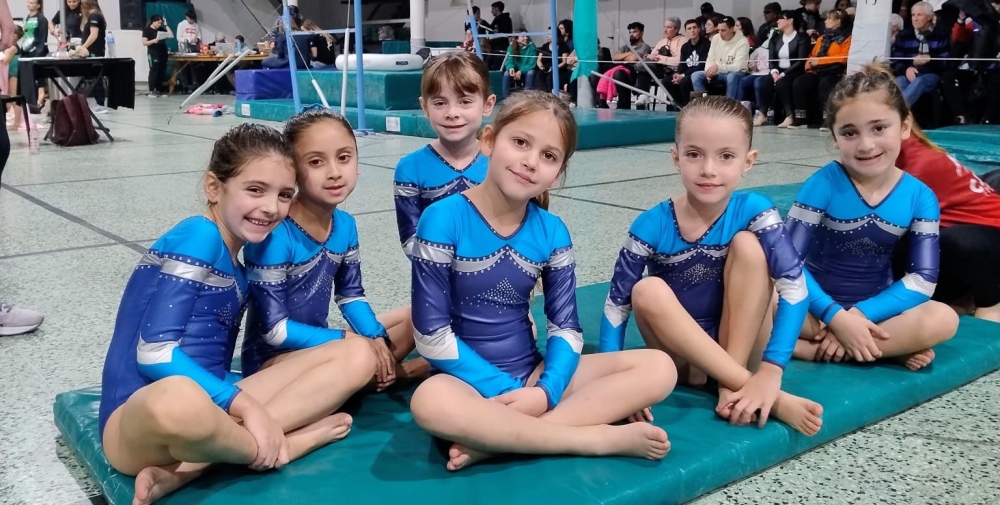 Dieciocho alumnas de Gimnasio Eden participaron de un torneo realizado en Club Villa Mitre de Bahía Blanca