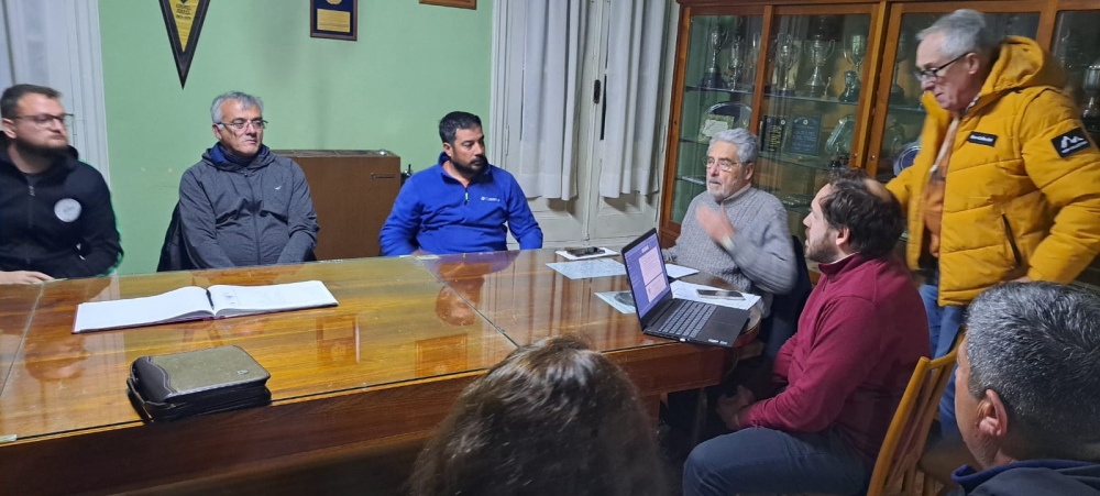 LRF: Dos clubes propusieron abrir el libro de pases en Primera