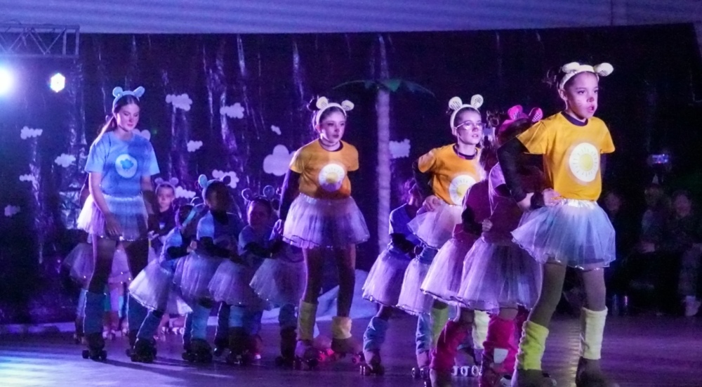 El pasado sabado se realizo un show de patin en el Club Union (101 fotos)