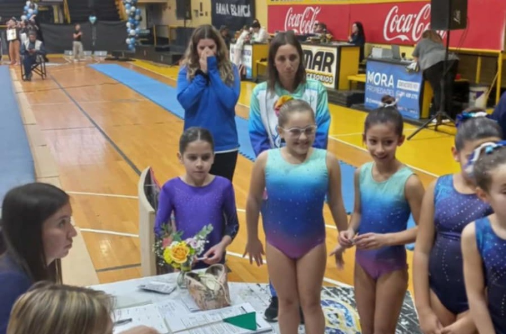 Emma Franco y Sarah Graff compitieron en el 2° Regional Provincial de la Federación Bonaerense de Gimnasia Artística
