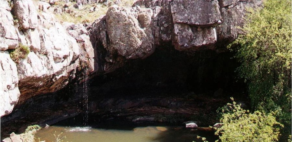 Cueva de los Helechos, próximo destino de las salidas programadas por el Club Andino de Villa Ventana