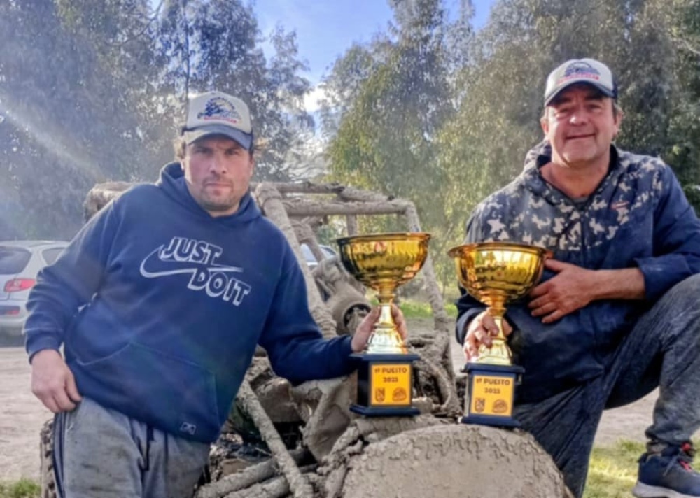 Luciano Santamarina - Fabian Kuhn lograron el primer puesto en una travesía todo terreno en Felipe Sola