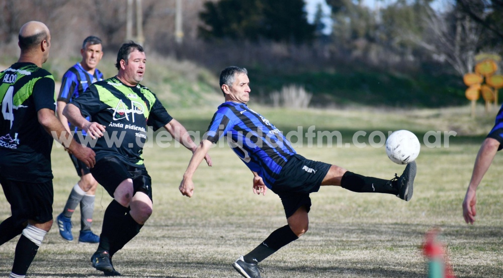 FADM50: El equipo de Martin Flores y Héctor Sepúlveda comenzó la tercera rueda con una goleada