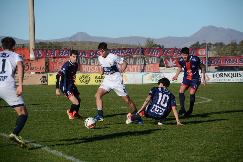 Liga Regional de Fútbol: Triunfo de Automoto y derrota de Unión en el inicio del torneo Clausura (107 fotos)