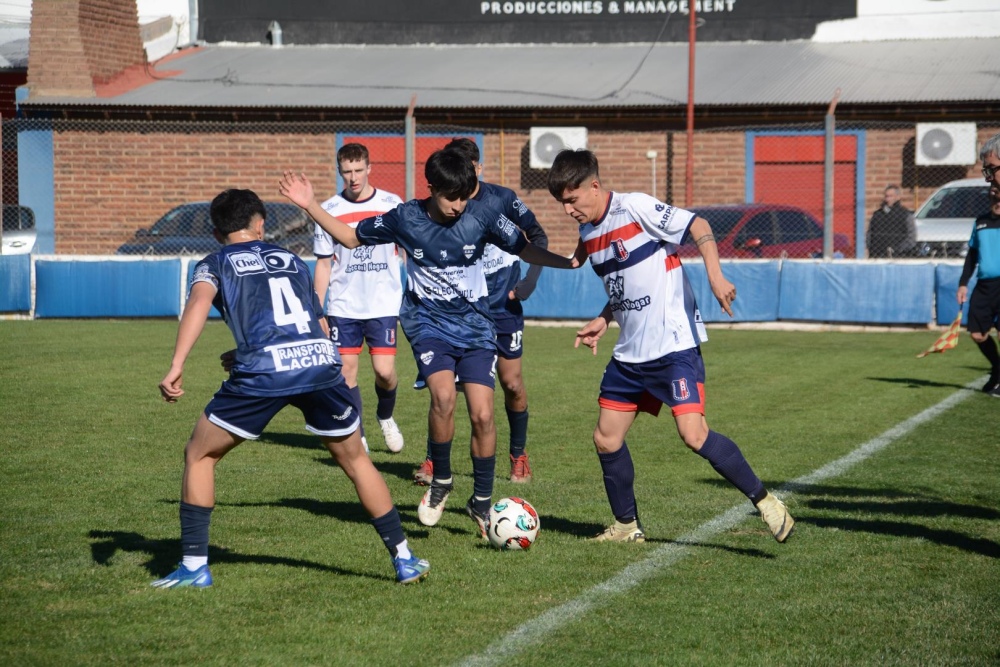 Liga Regional de Fútbol: Dominio de los locales en el inicio del Clausura de Reserva