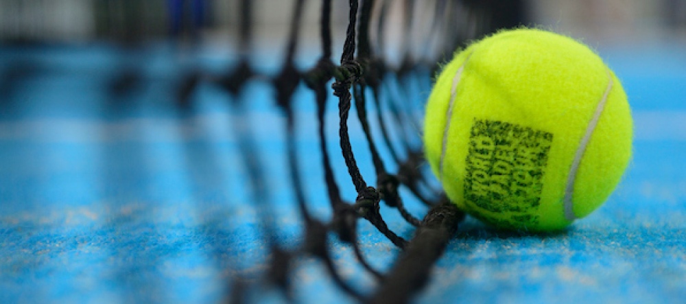 Ya te podes sumar a las clases de padel que se dictan en Sierra de la Ventana