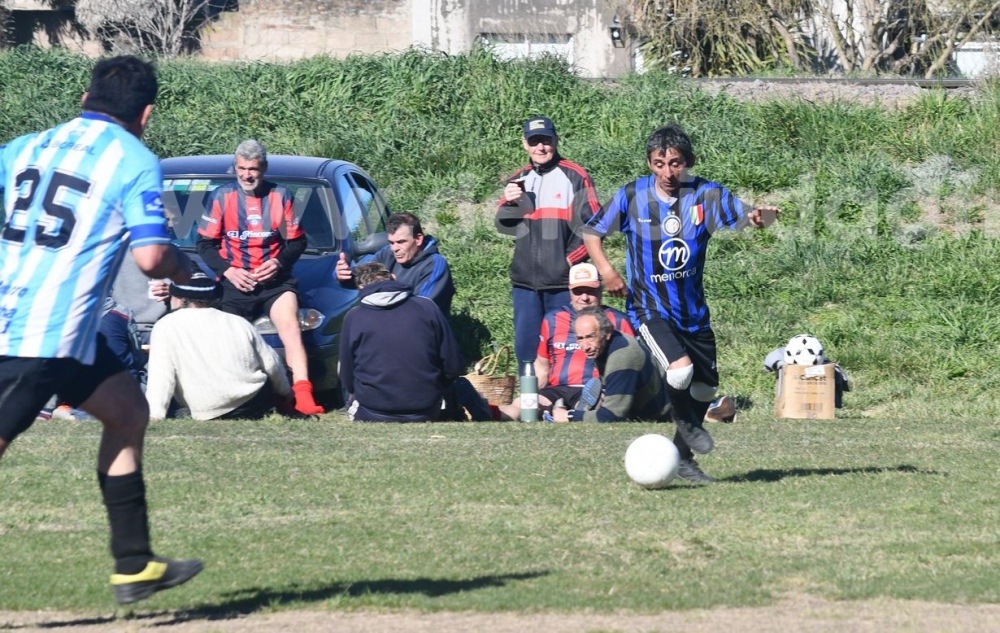 Hubo goles tornquistenses en una nueva fecha del torneo pigüense denominado FADM50