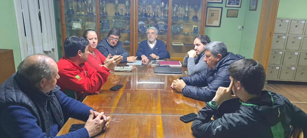 Fútbol: La LRF de Coronel Suárez impuso el nombre de Néstor Osorio al campeonato superior 2025