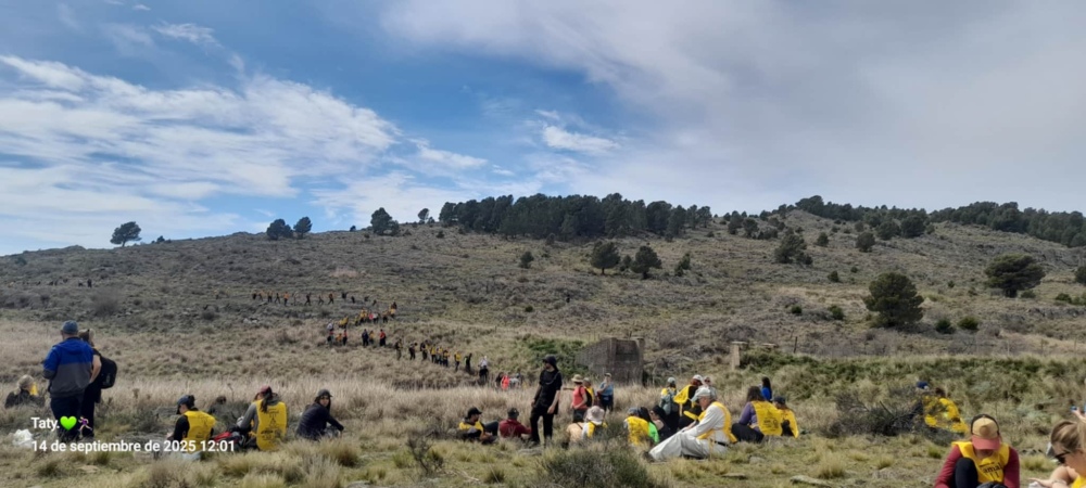 Unos 250 participantes le dieron vida al Trekking sobre el Ramal 111 (Incluye fotos y videos)