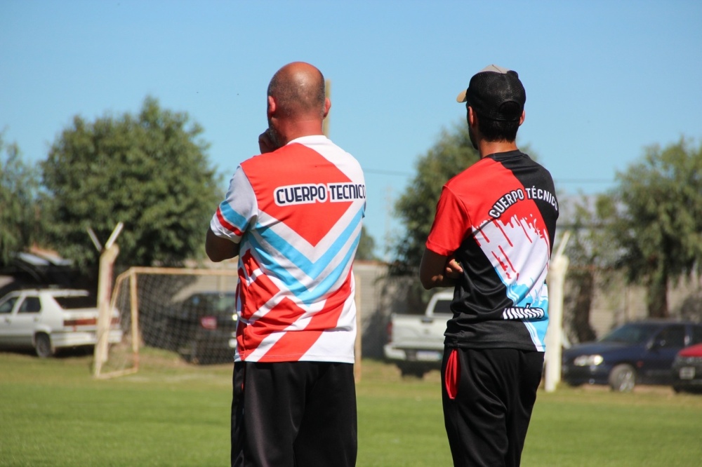 Liga Regional de Futbol: Unión Pigüé tiene nuevo director técnico