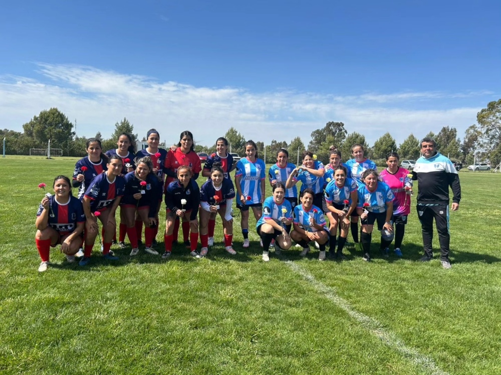 LRF Femenino: Automoto perdió con Peñarol, en Guaminí, y no pudo acercarse al líder Empleados de Comercio