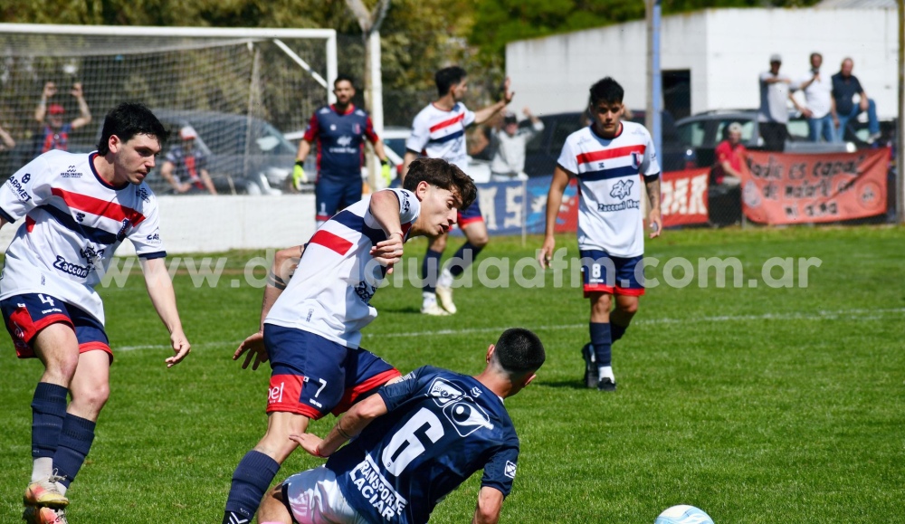 Liga Regional de Futbol: La síntesis de la octava fecha del torneo Clausura de Primera masculino