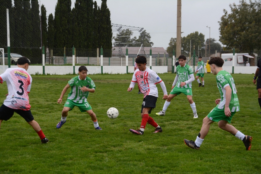 Liga Regional de Fútbol: Los punteros de Reserva ganaron y se consolidaron en el Clausura