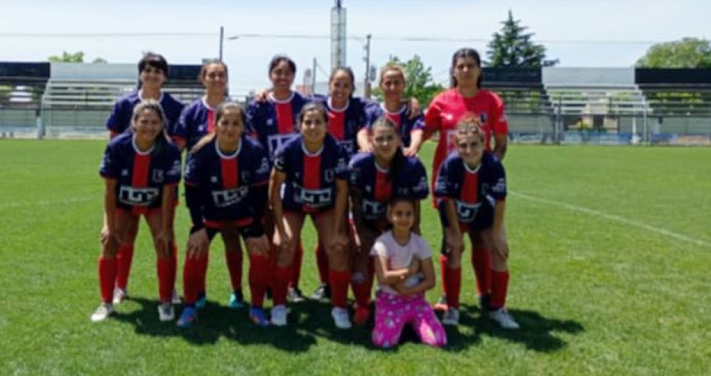 Liga Regional de Fútbol: El femenino del Automoto Club Deportivo no pudo con Blanco y Negro