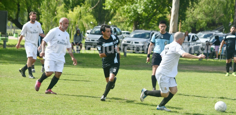 Locos x el Futbol: Nueva goleada de Excavaciones Paqui y se viene un duelo clave ante El Deposito Maderas