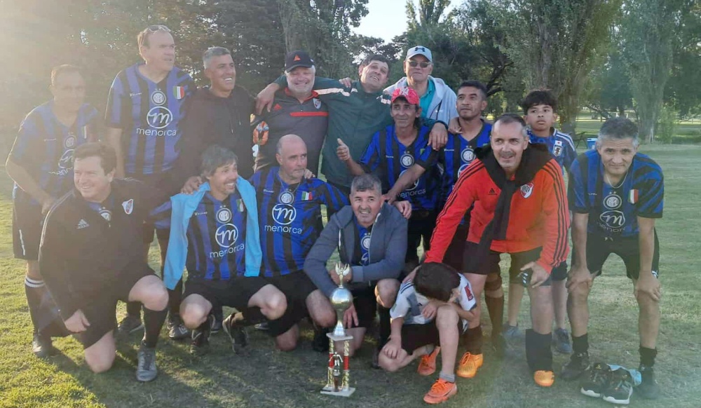 FADM50: Martin Flores y ”Charol” Sepulveda, campeones 2025 representando a Menorca & Le Bon Pain