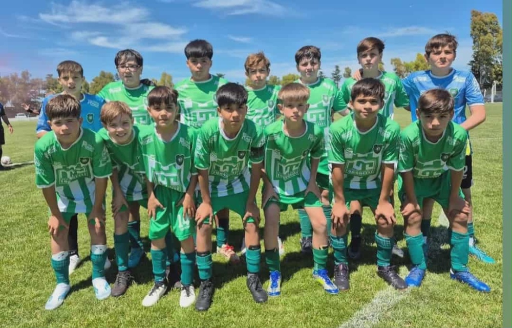 Liga Regional de Futbol: La octava división del Club Unión le gano por penales a Peñarol de Pigüé y clasificó a semifinales