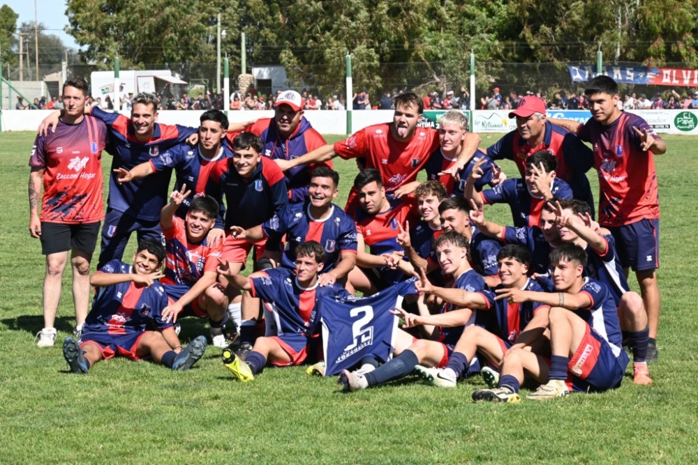 Liga Regional de Fútbol: El clásico de reserva fue para Automoto que sueña con clasificarse