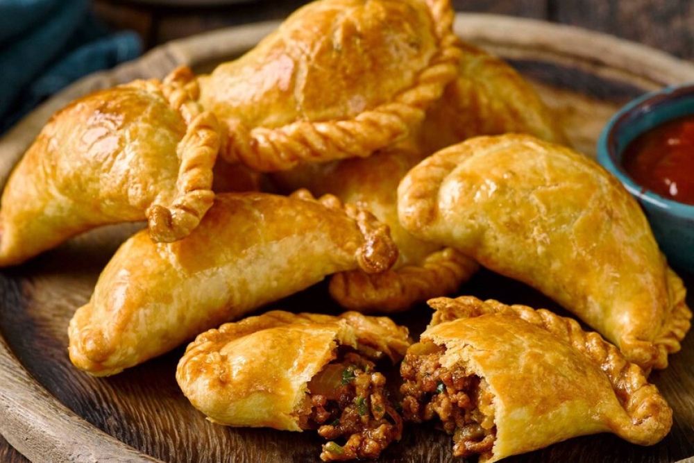 Futbol femenino del Club Atlético Ventana programo una venta de empanadas fritas