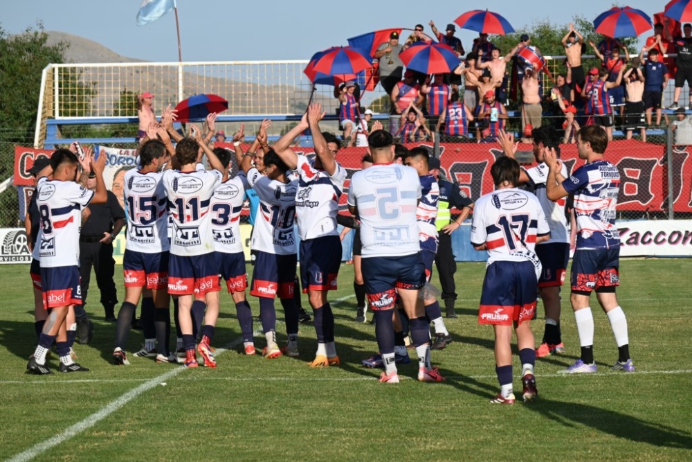 Liga Regional de Futbol: Automoto goleo y se metió en Cuartos de Final y Unión no pudo ante Blanco y Negro en un partidazo