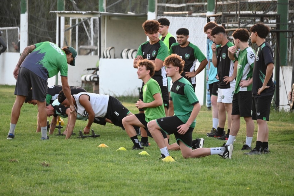 Liga Regional de Futbol: Los planteles superiores del Club Unión comenzaron con los trabajos de pretemporada (30 fotos)