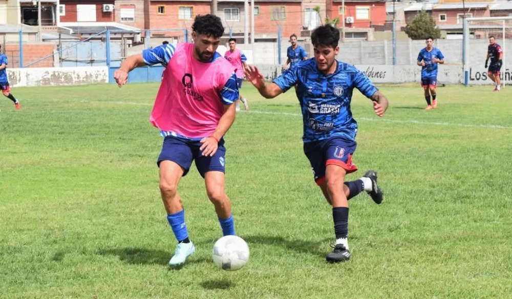 Automoto disputó ante La Armonía, en Bahía Blanca, su primer amistoso del 2026