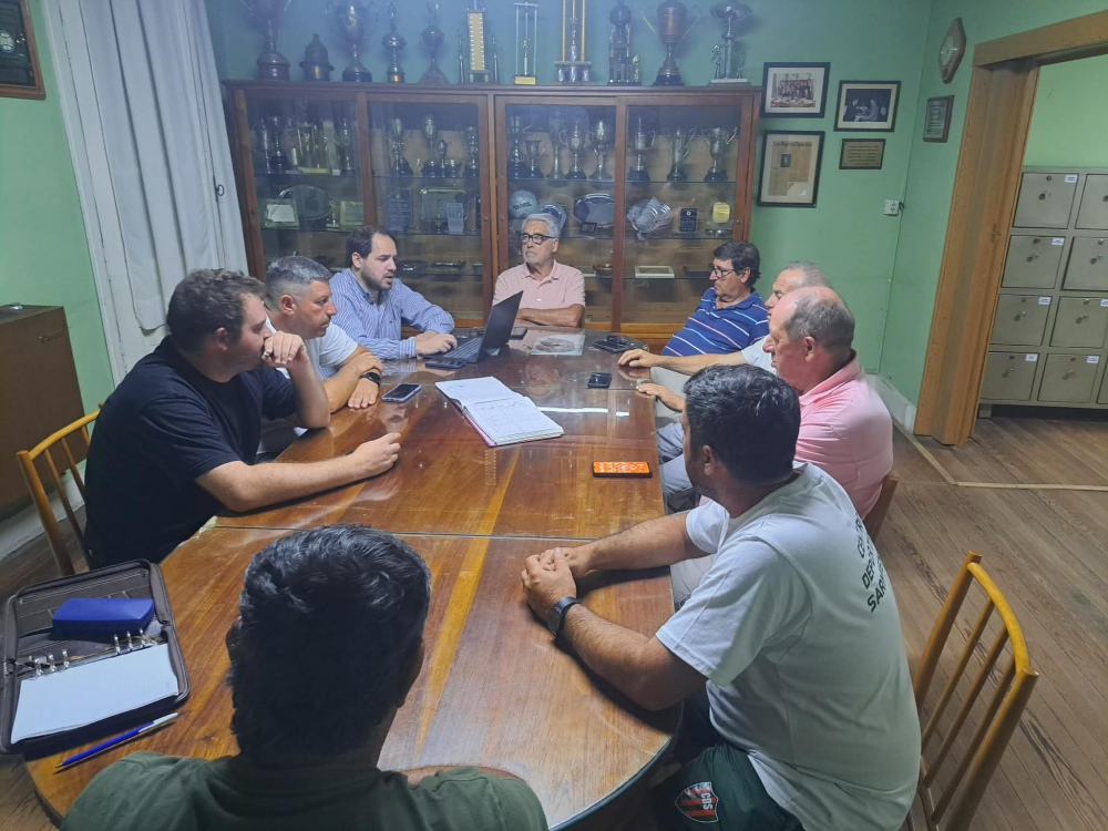 Liga Regional de Fútbol: Si Independiente de Coronel Pringles va a Coronel Dorrego, Leandro N. Alem viene a Coronel Suárez