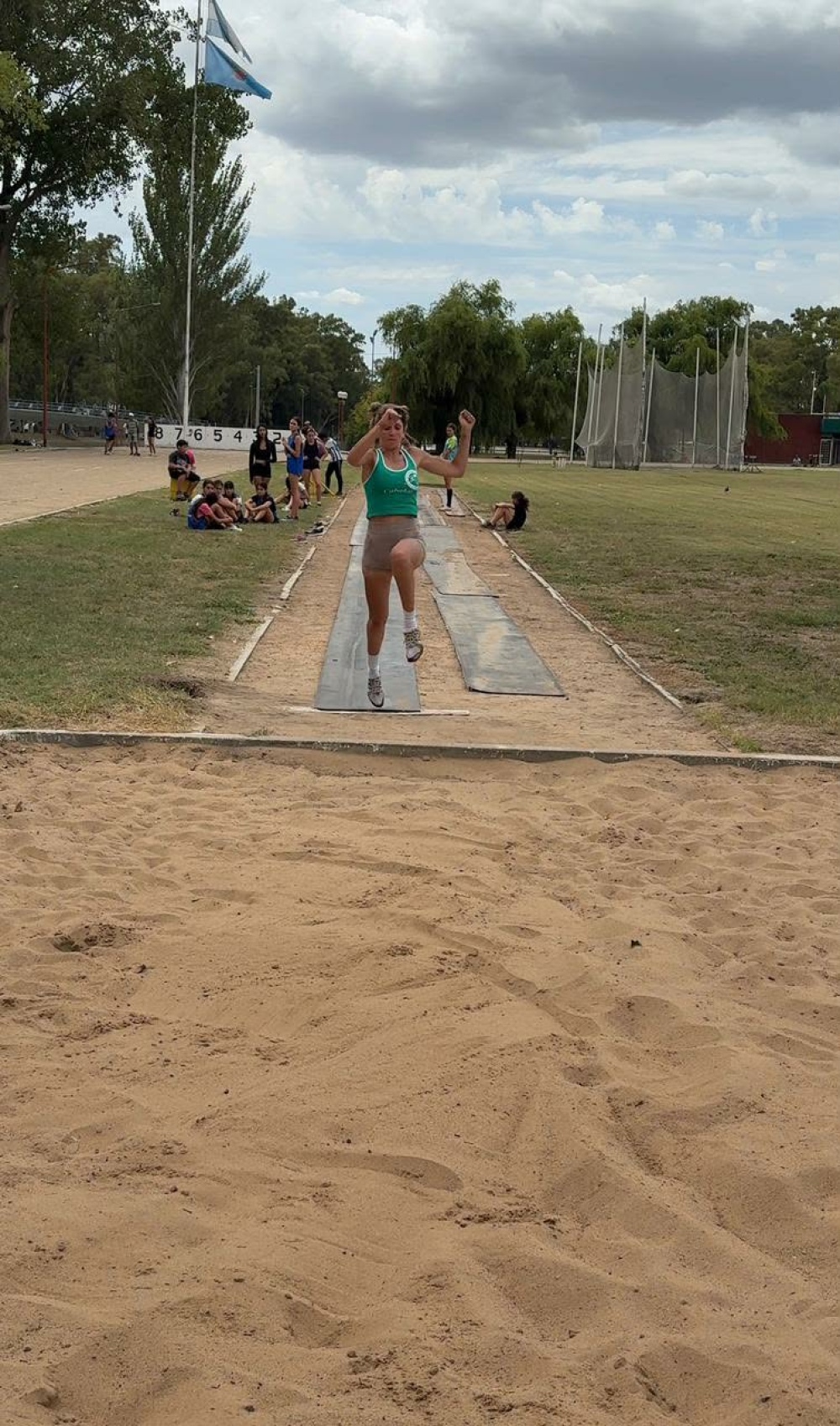 La Escuela Municipal de Atletismo dio inicio a su calendario competitivo anual