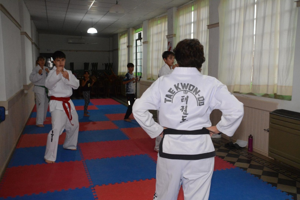 Comenzaron las clases de taekwondo en Tornquist