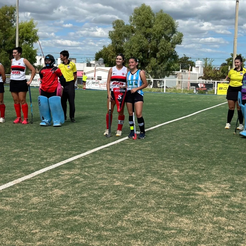 Histórico debut de Porteño de Saldungaray en la Asociación Bahiense de Hockey