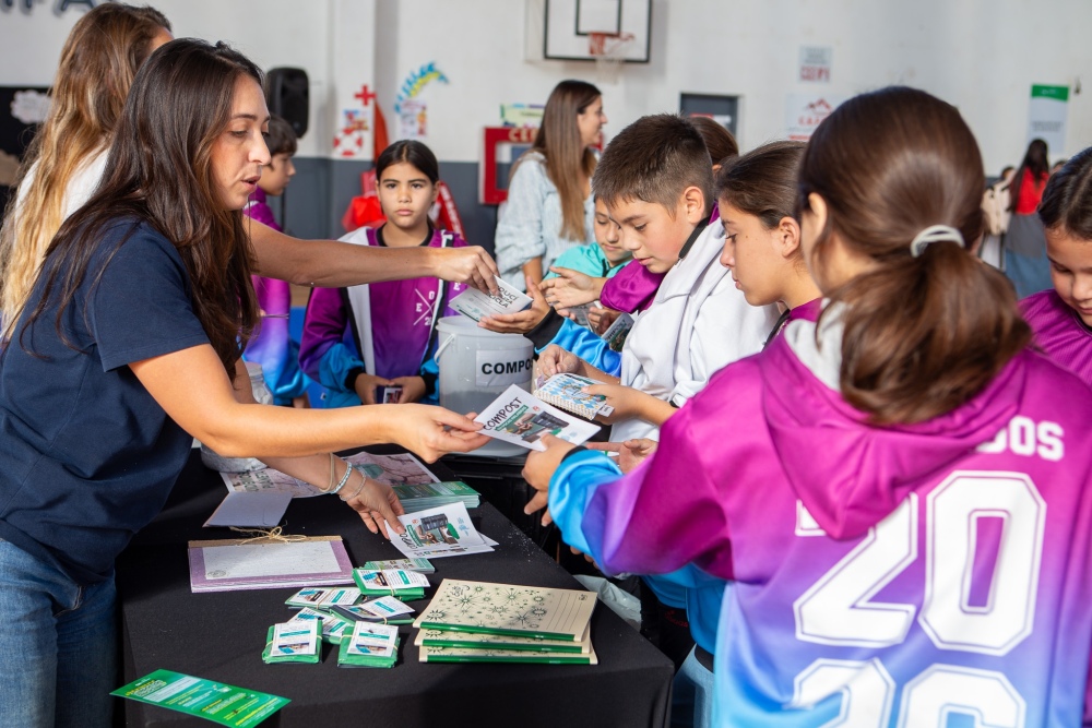 La Expo Deportiva y Cultural continúa recorriendo el distrito