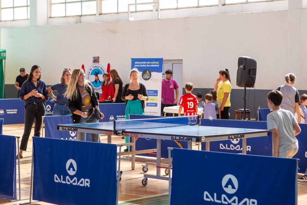 La Expo Deportiva y Cultural continúa recorriendo el distrito