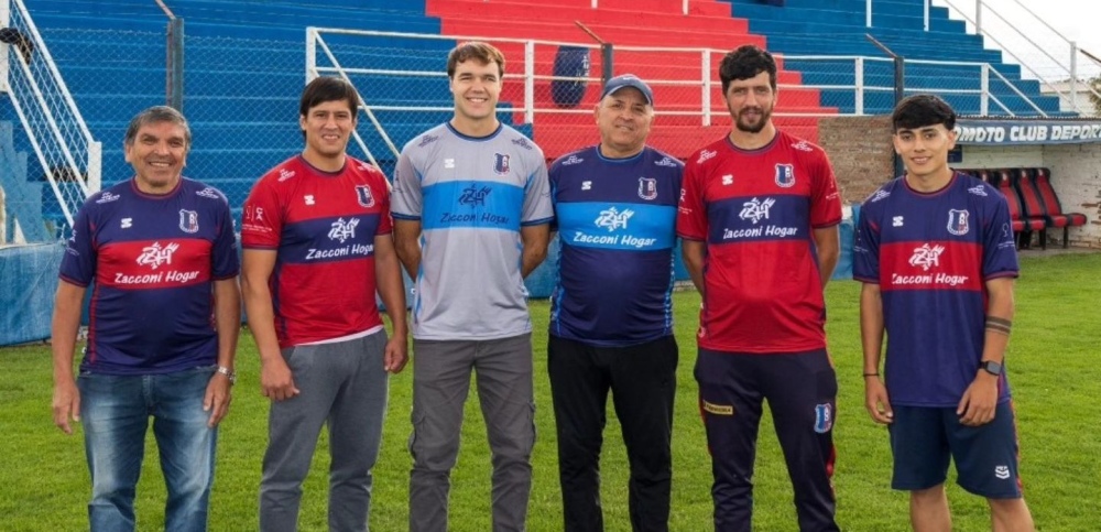 Automoto presento oficialmente la nueva camiseta que incorpora la leyenda “Estilo de Vida”