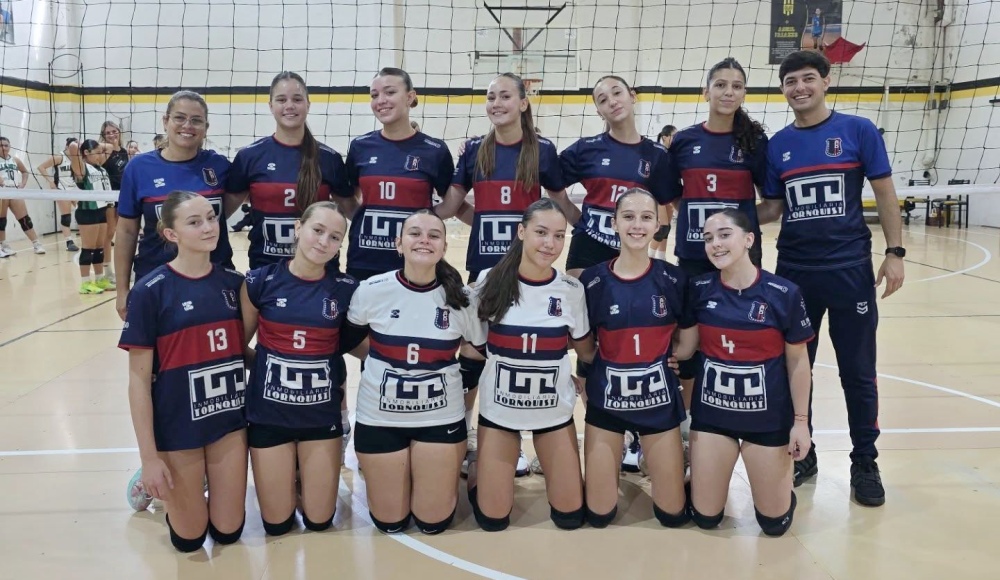Las diferentes categorías de Automoto debutaron hoy en el torneo Apertura de la Asociación Bahiense de Vóleibol