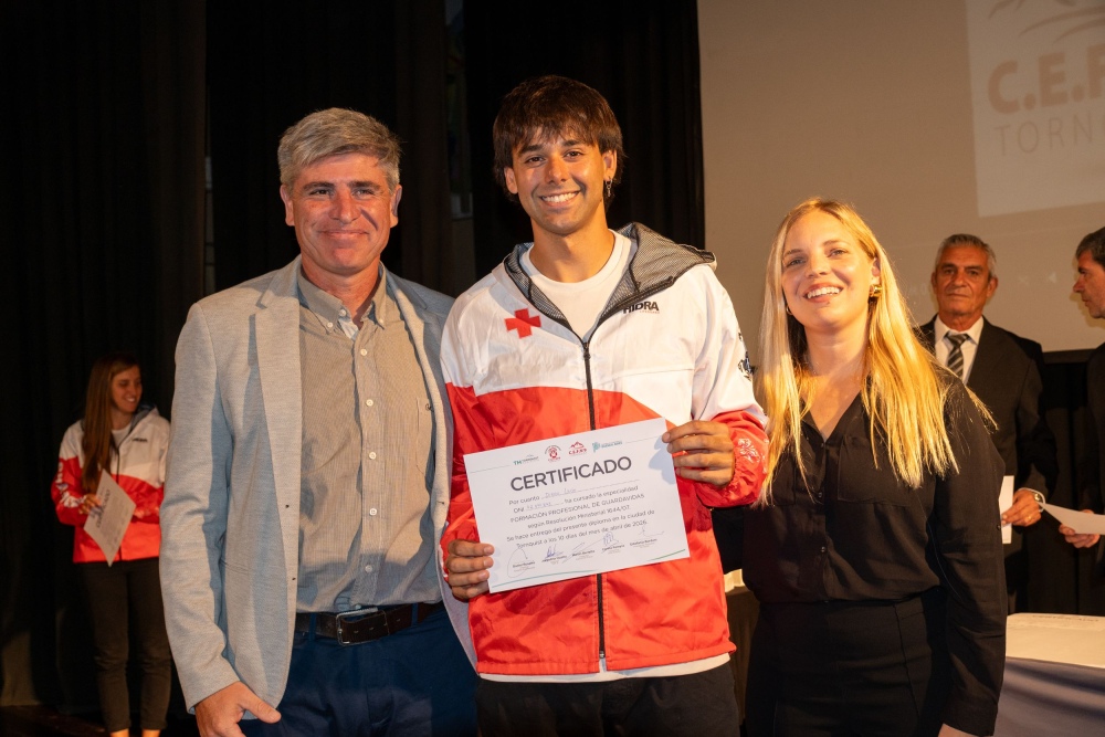 Tornquist celebró a los primeros egresados de la Escuela de Guardavidas 