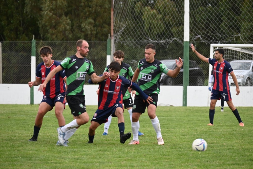 Liga Regional de Futbol: Unión empató en casa y Automoto perdió su invicto en Pigüé (92 fotos)
