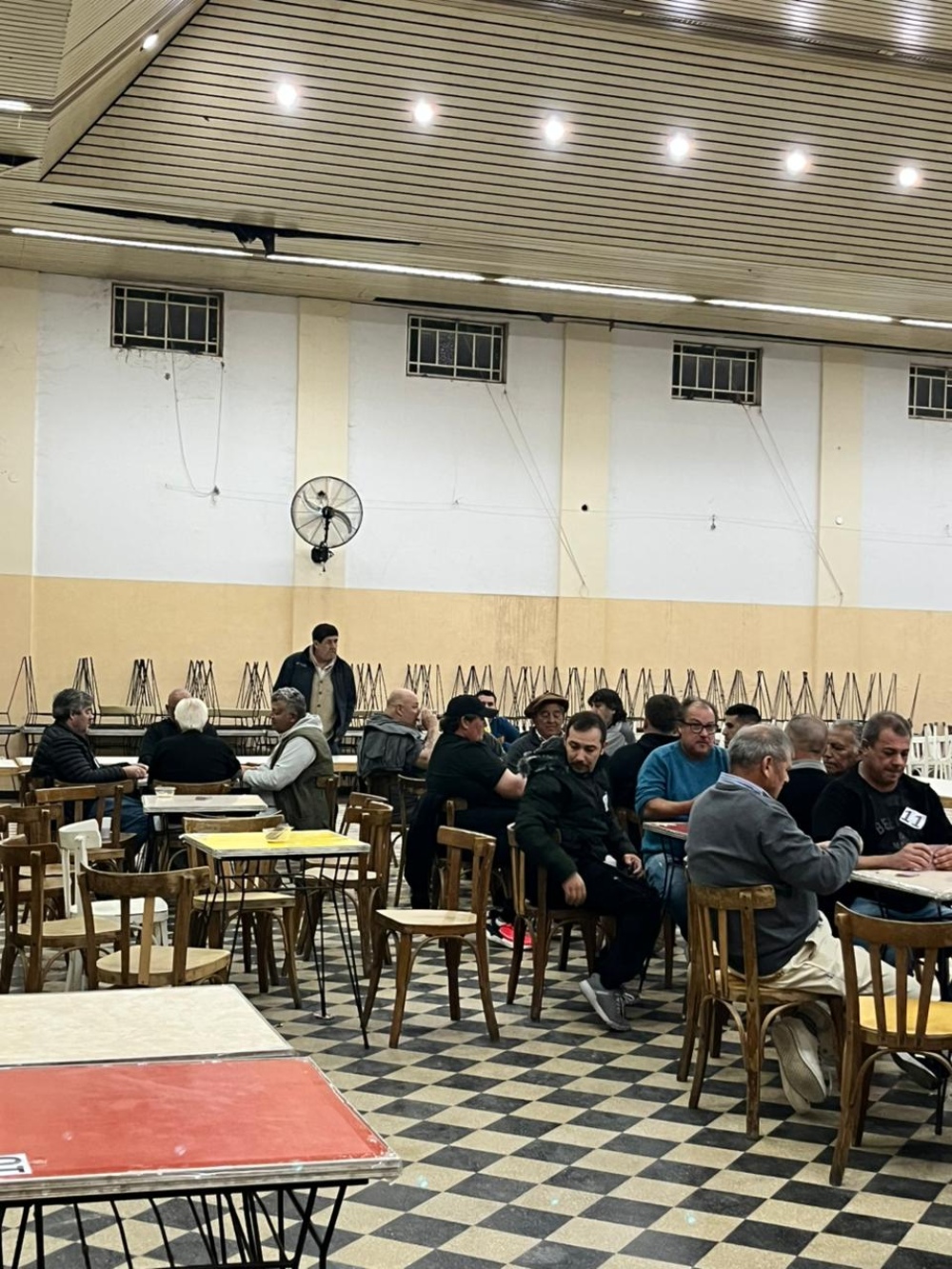 El torneo de mus reunió 16 parejas y tuvo ganadores de la región