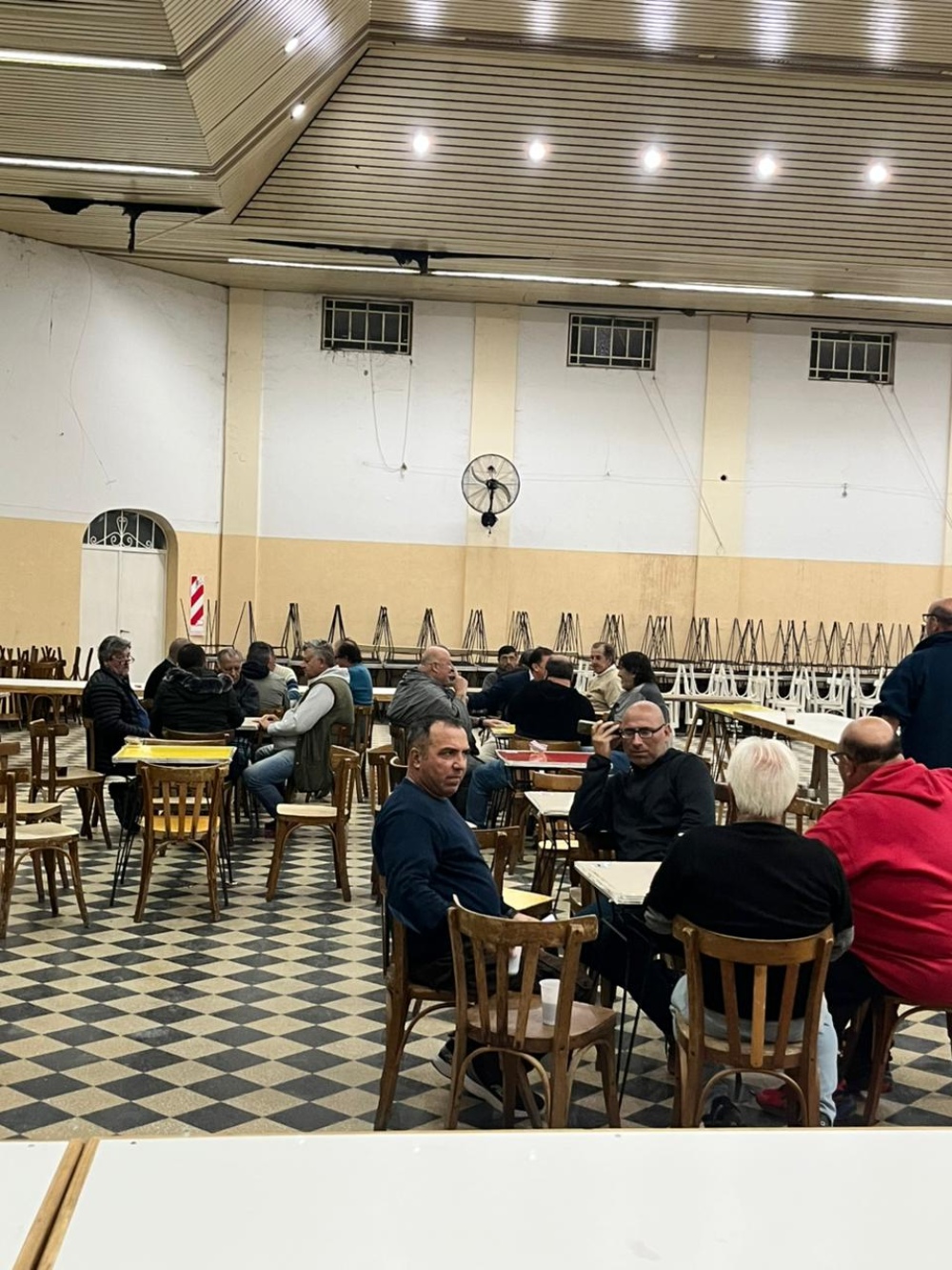 El torneo de mus reunió 16 parejas y tuvo ganadores de la región