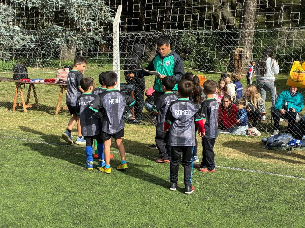 Primer encuentro de escuelitas en Villa Ventana con gran participación