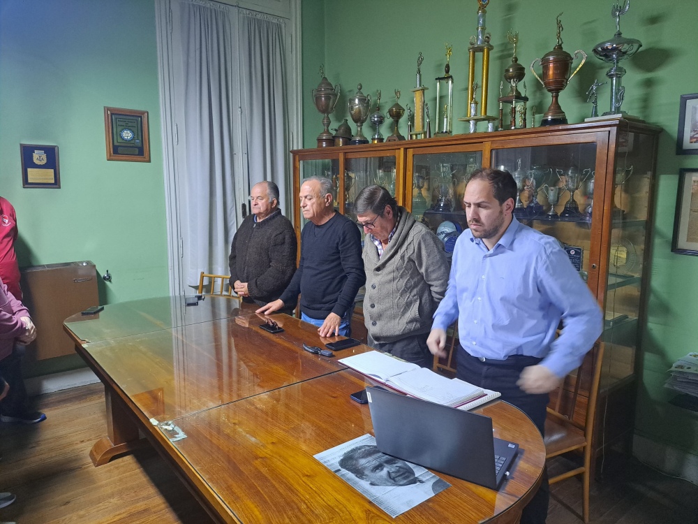 LRF: Se convocará a una asamblea para elegir a un nuevo presidente
