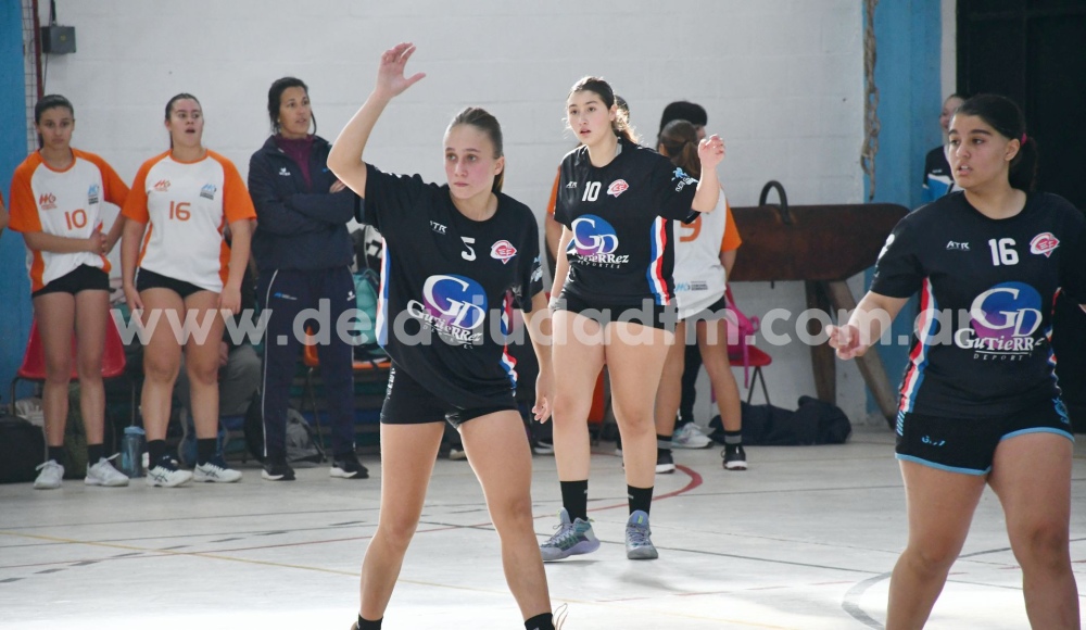 Handball: Acción para tres tornquistenses con el equipo de cadetes femenino del CEF Nº 83 de Pigüé