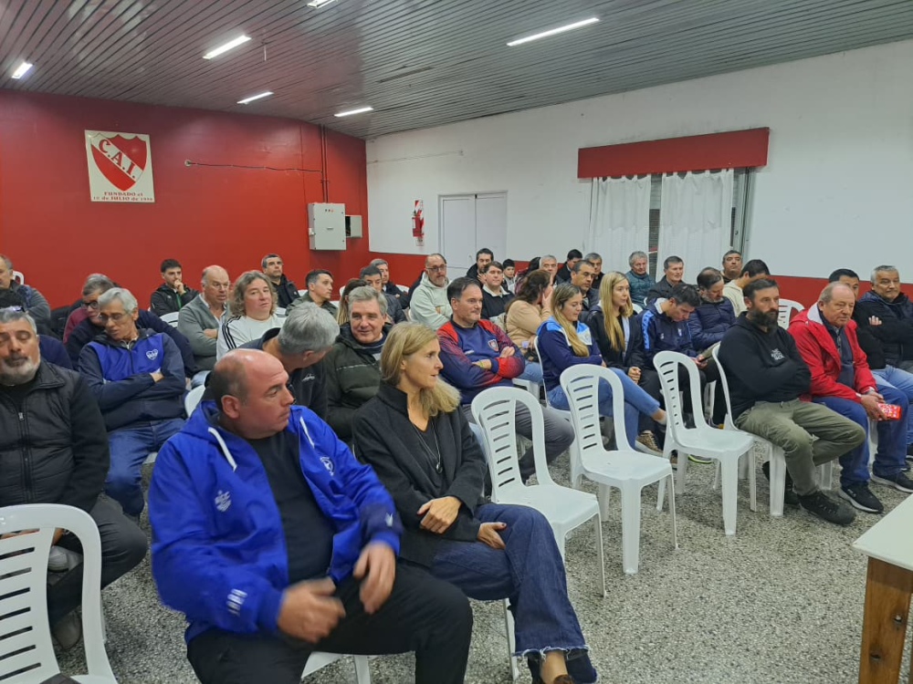 En un día histórico para la Liga Regional de Fútbol, José Manuel Palenzona asumió como nuevo presidente