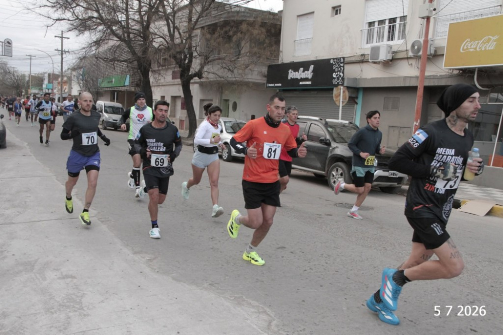 Sofía Espíndola ganó la general de los 10K y atletas del distrito se destacaron en Punta Alta