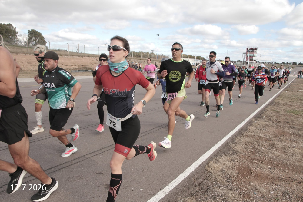 Destacada participación de atletas del distrito en el Duatlón de la Independencia